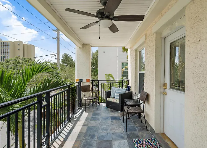 Retro Retreat In Dtsp - Explore The Downtown Area